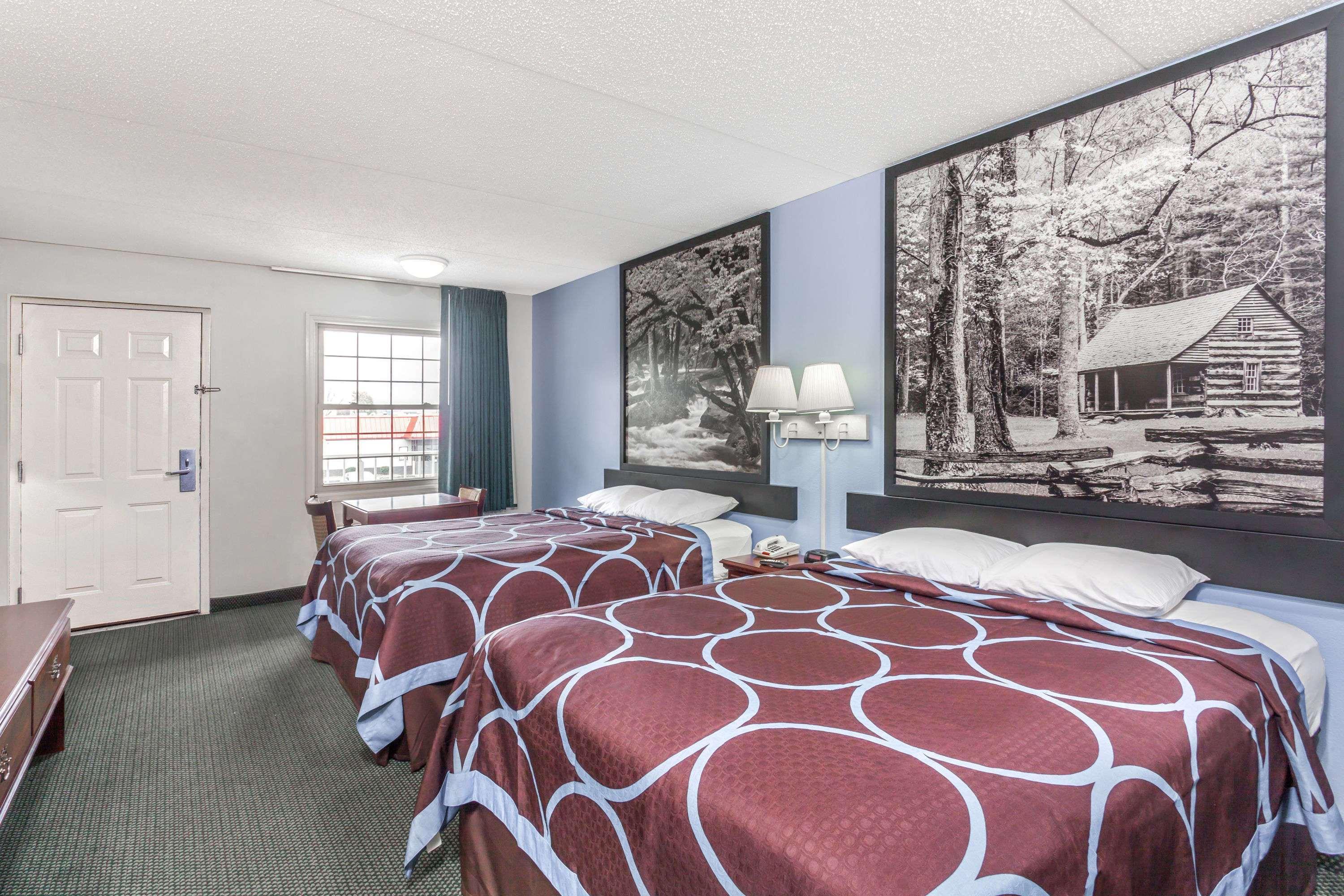 Super 8 By Wyndham Kingston Hotel Luaran gambar