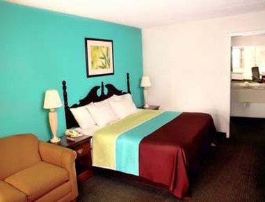 Super 8 By Wyndham Kingston Hotel Luaran gambar