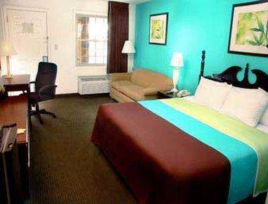 Super 8 By Wyndham Kingston Hotel Luaran gambar